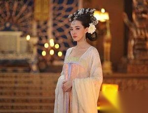 公主偷情驸马望风，到底谁把高阳公主送上辩机和尚的床?