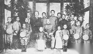 历史之谜，是什么原因造成了这个窃国大盗的猝死呢?