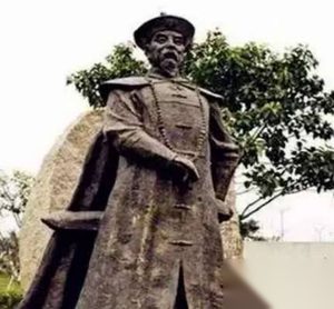 明朝重臣被皇太极用美色收买，家人怒骂叛徒，妻子剃发为尼
