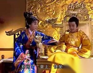 身为后周大臣的赵匡胤是如何篡位的？后周小皇帝柴宗训有没有被杀？