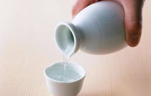 晋怀帝司马炽被擒后，当了个小酒倌，旧臣看见都哭了