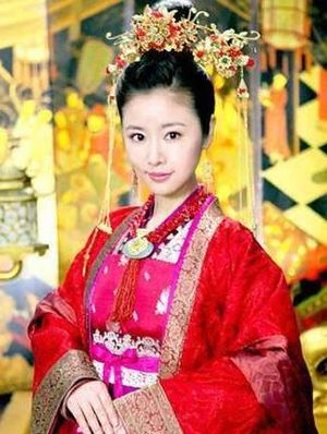 柳敬言是公主的女儿，又当过皇后和太后，却在亡国后活到八十多岁