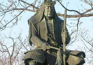 上杉谦信： 日本战国时代名将，越后国守护代长尾为景幼子