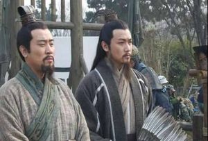 诸葛亮死后刘禅查他的遗产 为什么气的连摔杯子