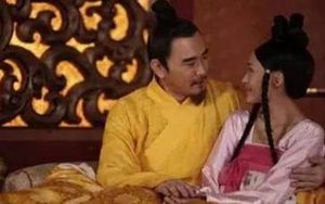 登基一个月，这个皇帝在床上一命呜呼，太医：他是活活累死的 ！