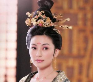 上官婉儿的传奇人生，从巾帼宰相到皇妃，最后被处死
