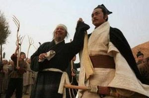 秦孝公为什么要跟商鞅讨论三次话才肯重用他？