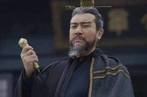《三国志》解读！“治世之能臣，乱世之奸雄”评价曹操正确吗？