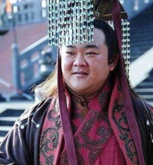 《三国演义》里的哪些人物是虚构的？最让人意想不到的是他！