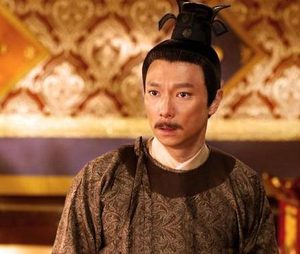 何进和窦武都是大将军 为什么就是斗不过官宦