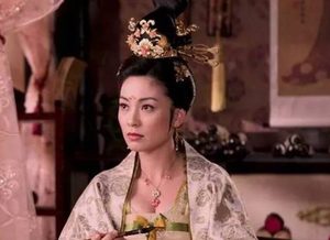 上官婉儿有什么才能让她十四岁即为武则天执掌诏命？