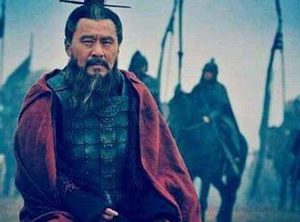 曹操和小妾晚上休息之后 曹操第二天为什么要杀了小妾