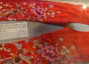 汉灵帝到底荒唐到什么地步 为了宠幸竟然让后宫女子穿开裆裤