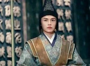 曹腾是什么人？他死后为什么还被追封为皇帝?