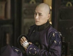 揭秘清朝的奇葩王爷弘昼，喜欢置办丧礼吃祭品