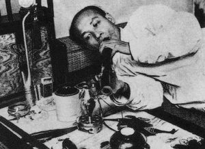 清朝灭亡后，宫中的太监都怎么样了？他们的生活如何？