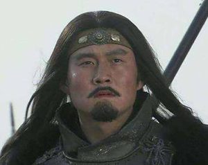 正史和演义是有所不同的 历史上斩杀华雄的人到底是谁