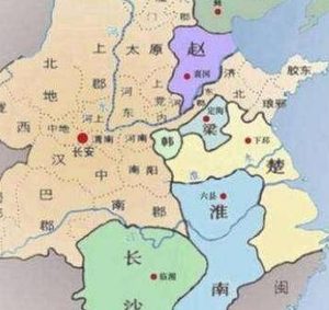 刘邦在建立汉朝后，为什么会实行郡县与封国并存制？