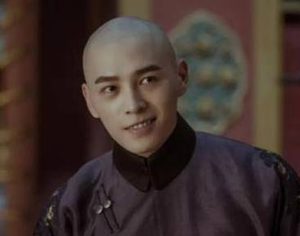 乾隆登基继位后，弘瞻是什么结局？他们之间的关系怎么样？