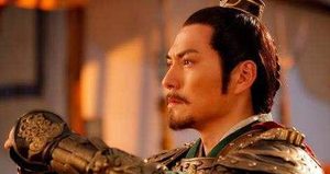 蜀汉将领黄权投降魏国，刘备还给他家人发俸禄？