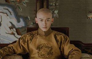 为什么说颙琰的皇位是白捡来的？他是如何即位的呢？