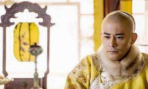乾隆自称为十全老人 乾隆又是怎么耗空清朝的气运的