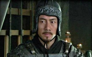 此人在袁绍麾下受尽排挤，投靠曹魏后成名将