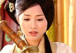 汉武帝晚年赐杀卫子夫和卫青的家人的原因是什么？
