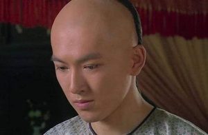 乾隆对儿子永璘是怎样的态度？嘉庆帝对弟弟永璘又是怎样的态度？