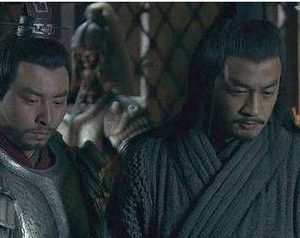 一开始保护钟离眛，后来又杀了他，韩信为何这么做