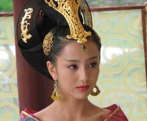 赵飞燕和赵合德两姐妹受尽宠爱，为何最后以自杀收场？
