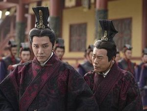 秦朝最后一名统治者子婴，关于他的身份有哪些记载？
