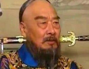 鳌拜权倾朝野，最后却被康熙出掉，这是为何 ？