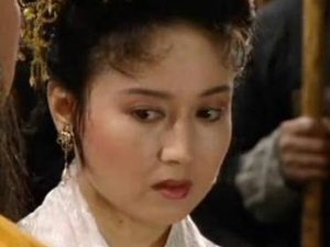 三国之中被曹操乱棒打杀的美姬什么身份来历？