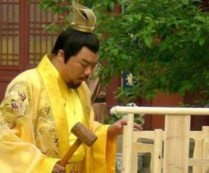 为什么说朱由校是一位生错时代的皇帝？他有多喜欢做木工？