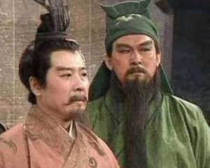 历史上诸葛亮掌权后为何没有攻打东吴？