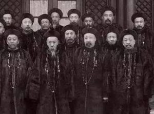 在清朝时期一品官员是什么地位？薪资待遇是怎么样的呢？