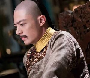 乾隆退位后都做了什么事情 嘉庆皇帝为何对此苦不堪言