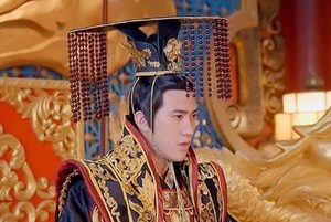 李治和长孙无忌当初关系那么好 李治最后为什么要啥他