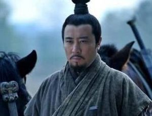 三国时期宜城亭侯和南昌侯都是什么职位？谁更高？