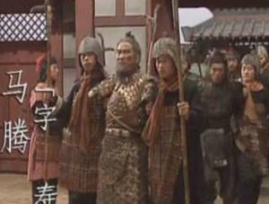 三国演义中马腾被曹操抓住后，马岱是如何逃走的？