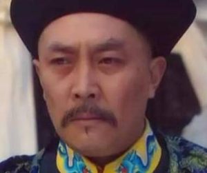 历史上弘皙与雍正之间的关系如何？他最后是什么结局？