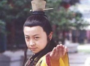 杨暕：隋炀帝杨广嫡次子，品行骄纵，妄行不法