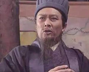 诸葛亮在摆下空城计的时候 诸葛亮为何还派人在城门口扫地