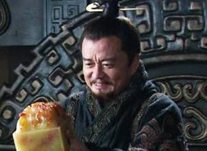 汉末时期袁术为何会成为第一个称帝的诸侯？