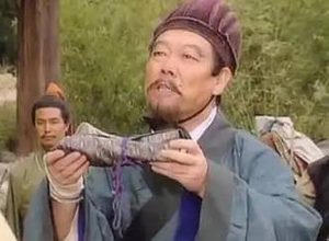 张松其实是很有才华的，从哪些方面可以看出？