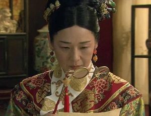 慈禧太后在上厕所的时候 宫女为什么口含温水守在一旁