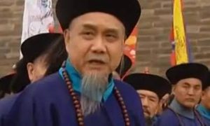 康熙国丈佟国维支持皇八子胤禩争储，最后是什么下场？