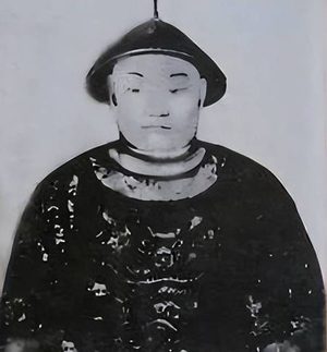 施琅：功过交织的海疆传奇——从降将到靖海侯的双面人生