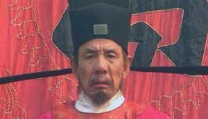 阮小七明明支持招安，为什么还要偷换御酒阻止招安大业！